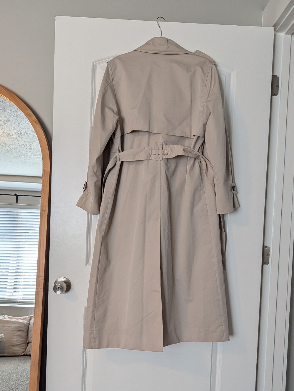 Women’s Classic Belted Trench Coat - Picture 6 of 15